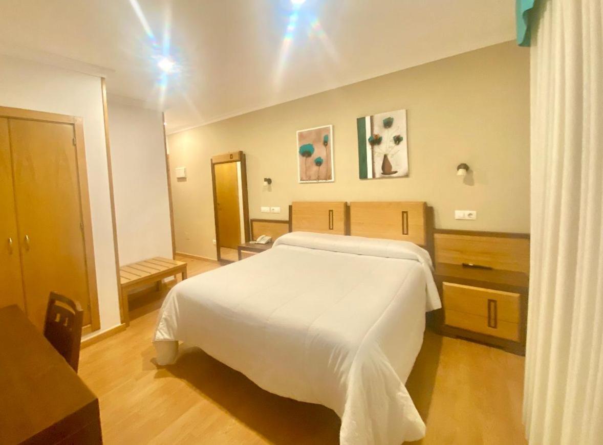 Hotel Spa Galatea Burela Buitenkant foto